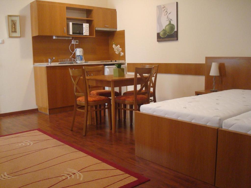 Carpe Diem Apartment Hajduszoboszlo Ruang foto