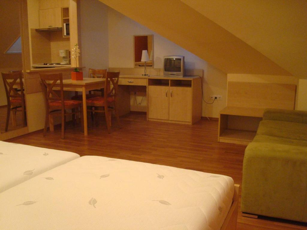 Carpe Diem Apartment Hajduszoboszlo Ruang foto