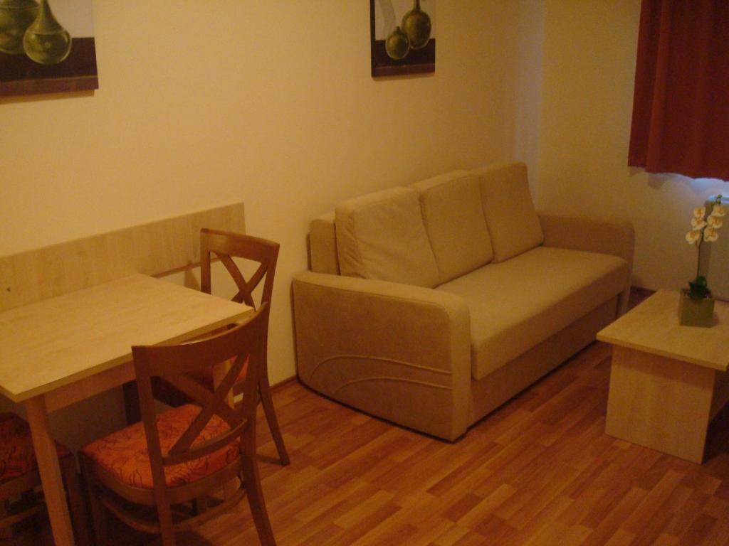Carpe Diem Apartment Hajduszoboszlo Ruang foto