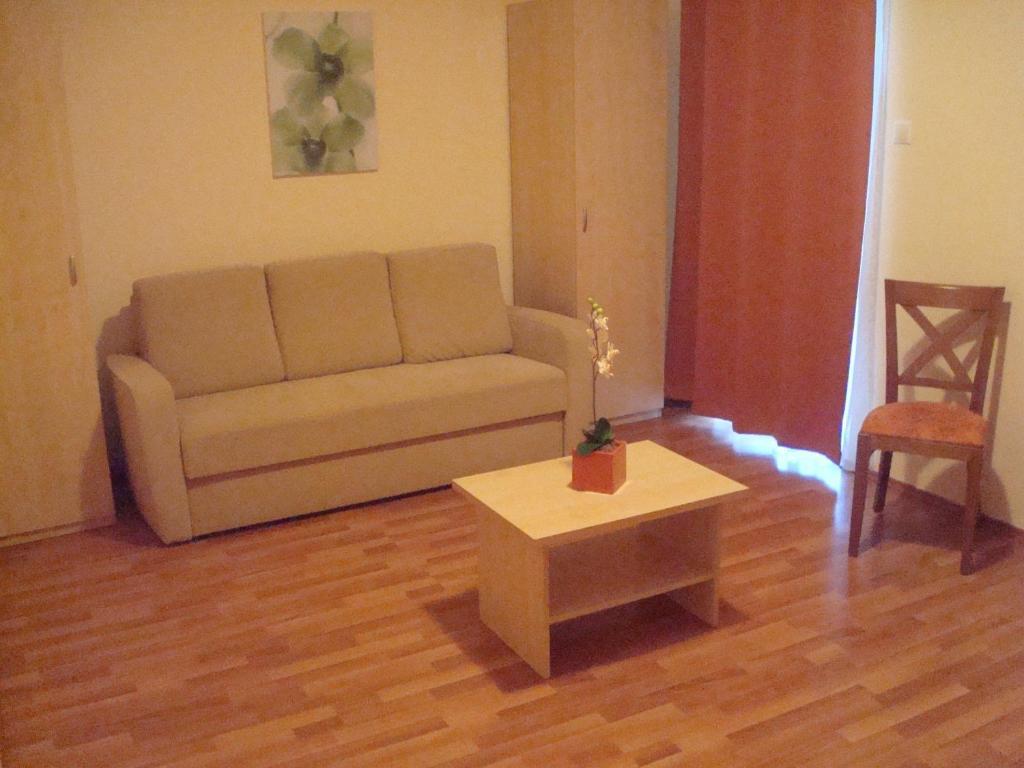 Carpe Diem Apartment Hajduszoboszlo Ruang foto