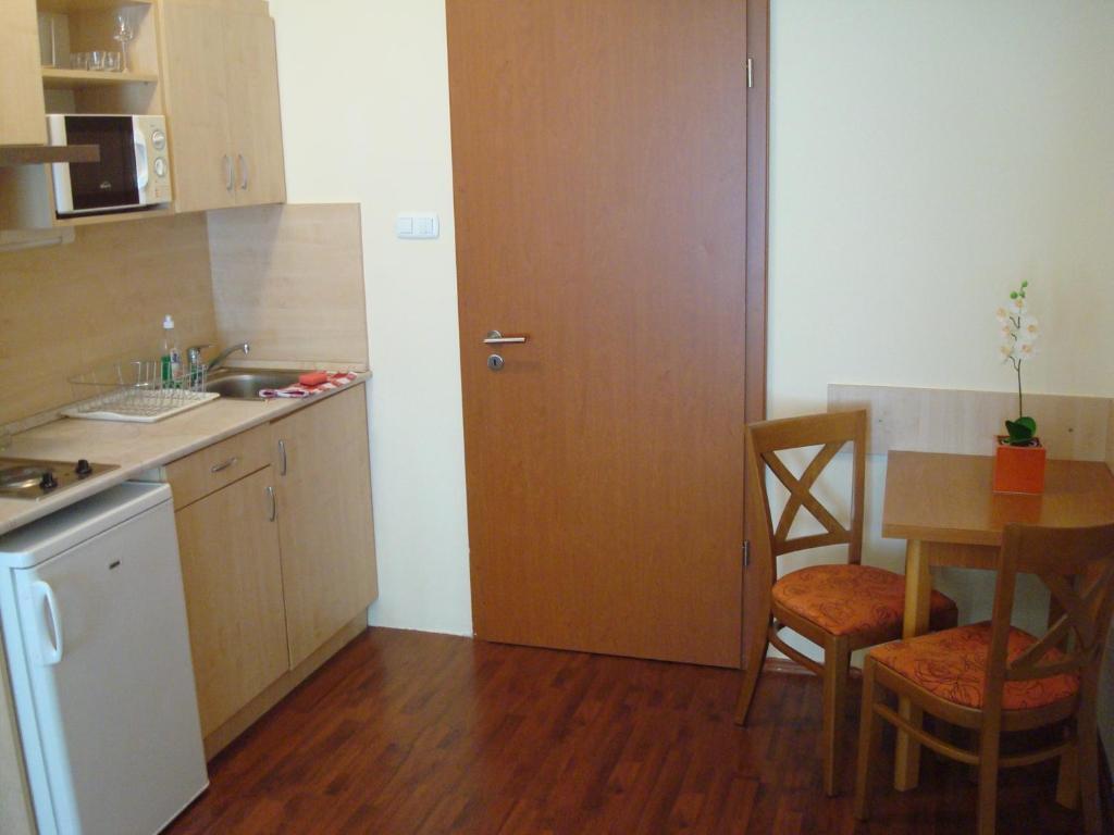 Carpe Diem Apartment Hajduszoboszlo Ruang foto