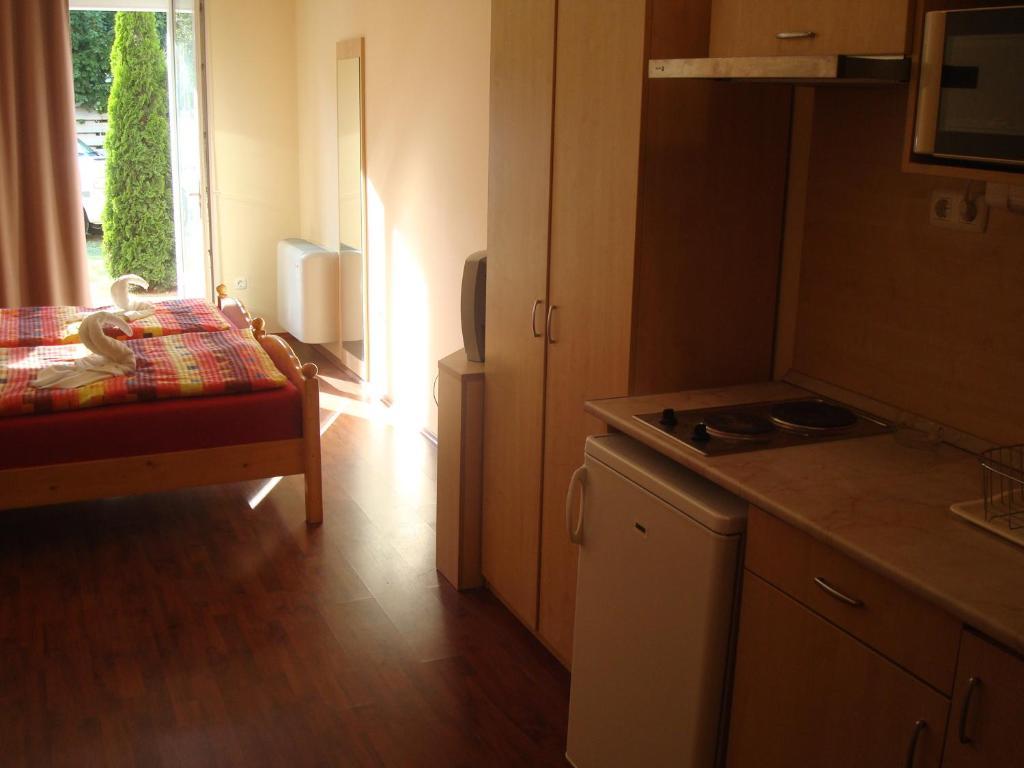 Carpe Diem Apartment Hajduszoboszlo Ruang foto