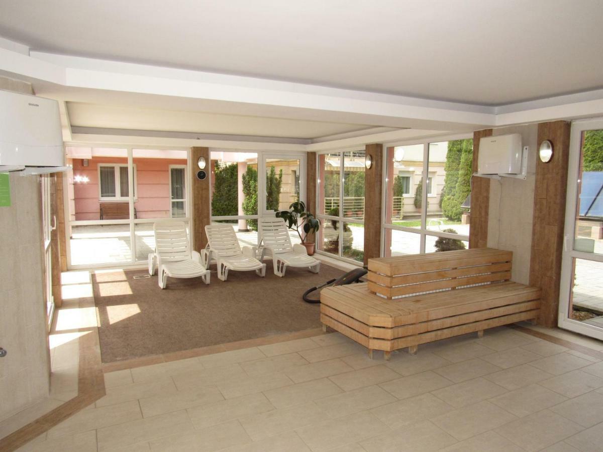 Carpe Diem Apartment Hajduszoboszlo Bagian luar foto